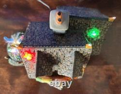 DEPT 56 Halloween THE CANDY CAULDRON! Perfect, Complete with 5 worms and 2 signs