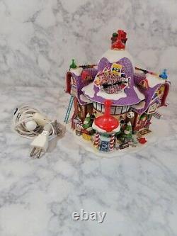 DEPT 56 NORTH POLE NORTH POLE BOARD GAMES FACTORY LIGHTED 2005 Retired