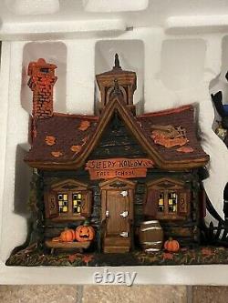 DEPT 56 RARE HALLOWEEN LEGENDS OF SLEEPY HOLLOW SCHOOL See Condition