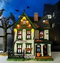 DEPT 56 Snow Village Halloween SPOOKY FARMHOUSE! Scary, Eerie, Haunted. Lights