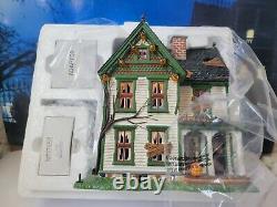 DEPT 56 Snow Village Halloween SPOOKY FARMHOUSE! Scary, Eerie, Haunted. Lights