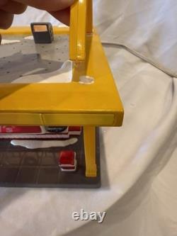 DEPT 56 Snow Village MCDONALD'S RESTAURANT Lighted Sign + RONALD +THREE Figures