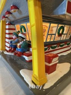 DEPT 56 Snow Village MCDONALD'S RESTAURANT Lighted Sign + RONALD +THREE Figures