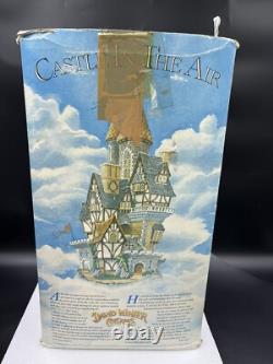 David Winter Cottages Castle In The Air With box, Flags And Cannons