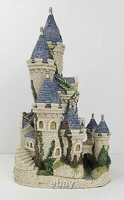 David Winter Cottages Guinevere's Castle Ltd Ed 2782/4300 COA Box