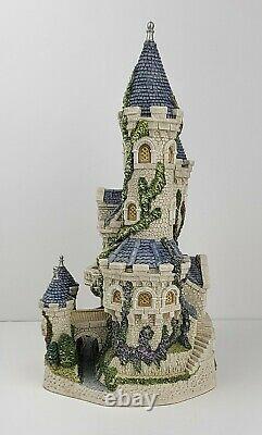 David Winter Cottages Guinevere's Castle Ltd Ed 2782/4300 COA Box