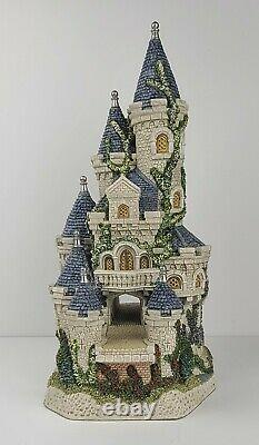 David Winter Cottages Guinevere's Castle Ltd Ed 2782/4300 COA Box