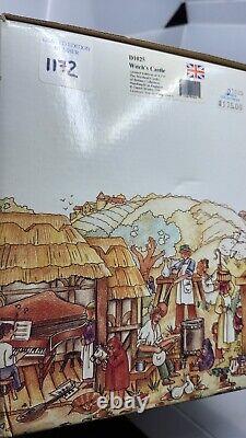 David Winter Cottages Limited edition Witch's Castle D1025 Witch 1997 Box COA