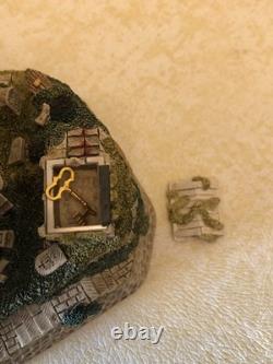 David Winter The House of Usher Haunted House w Key&Box D1035 COA