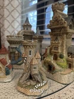 David Winters Collectable Villages and cottages British Traditions lot of 9