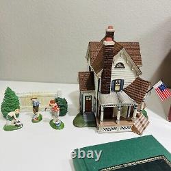 Department 56 Aunt Polly's House Adventures of Tom Sawyer Figurines House Book