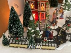 Department 56 Chancery Corner Dickens Village Gift Set