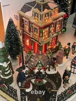 Department 56 Chancery Corner Dickens Village Gift Set