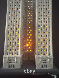 Department 56 Christmas In The City Village Woolworth Building #6007584