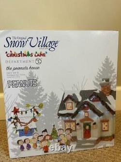 Department 56 Christmas Lane The Peanuts House NEW (FREE SHIPPING)