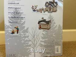 Department 56 Christmas Lane The Peanuts House NEW (FREE SHIPPING)