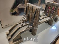 Department 56 Christmas in the City Brooklyn Bridge