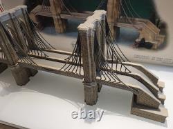 Department 56 Christmas in the City Brooklyn Bridge