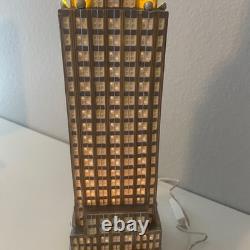 Department 56 Empire State Building Christmas in the City 56-59207 Works Flags