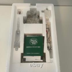 Department 56 Empire State Building Christmas in the City 56-59207 Works Flags