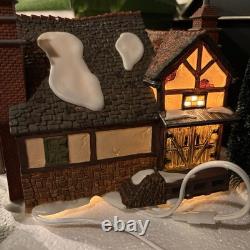 Department 56 FEZZIWIG'S BALLROOM #58470 Gift Set Scrooge Dickens Village WORKS