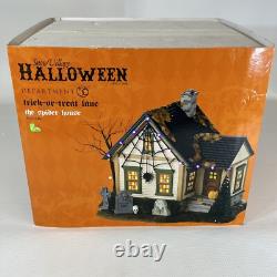Department 56 Halloween TRICK OR TREAT LANE THE SPIDER HOUSE Lit #4025340