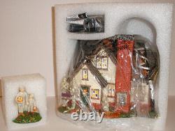 Department 56 Halloween Village Mummy House + Mommy Treats New Lighted