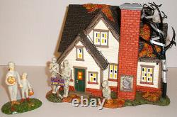 Department 56 Halloween Village Mummy House + Mommy Treats New Lighted