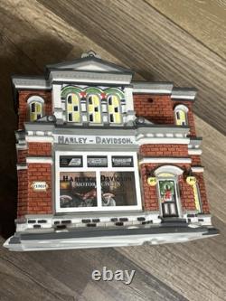 Department 56 Harley Davidson City Dealership 59202 Christmas Series House + Box