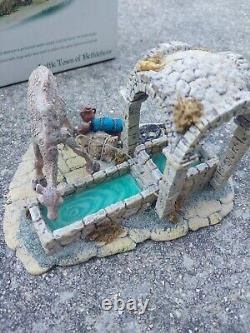 Department 56 Little Town Of Bethlehem Caravansary Lot 3 Drinking Well, Corner