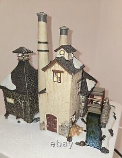 Department 56 London Gin Distillery VIDEO 58746 Works Water Mill Rotates, Lights