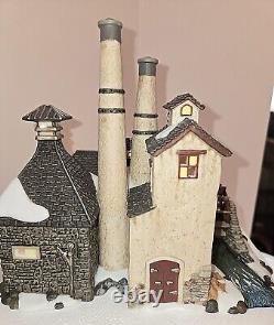 Department 56 London Gin Distillery VIDEO 58746 Works Water Mill Rotates, Lights