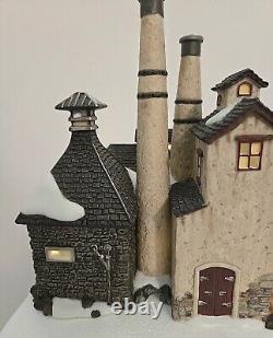 Department 56 London Gin Distillery VIDEO 58746 Works Water Mill Rotates, Lights