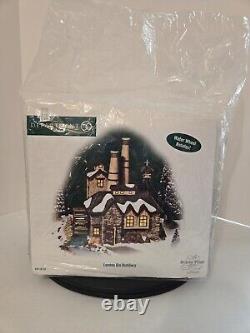 Department 56 London Gin Distillery VIDEO 58746 Works Water Mill Rotates, Lights