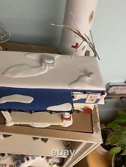 Department 56 Lot 58 Christmas Court Dept 4036565 Aluminum Tree Trailer Lights
