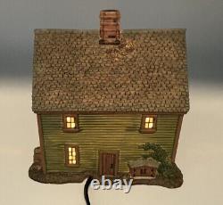Department 56 New England Village, Salem Willows Essex St. Witch House 402532