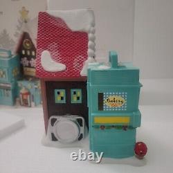 Department 56 North Pole Hasbro Easy Bake Bakery Building 4049202 Rare