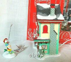 Department 56 North Pole LTD Gift Set of 2 Candle-Light Inn Welcoming Christmas