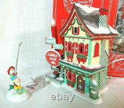 Department 56 North Pole LTD Gift Set of 2 Candle-Light Inn Welcoming Christmas