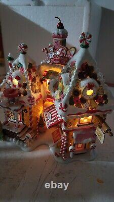 Department 56 North Pole Series Christmas Sweet Shop 30th Anniversary #56.56791