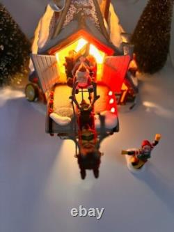Department 56 North Pole Series Santa's Sleigh Launch #56734 Christmas