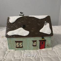 Department 56 Original Snow Village Christmas Lane Peppermint House Gift Set