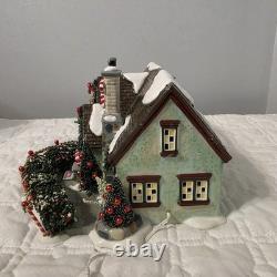 Department 56 Original Snow Village Christmas Lane Peppermint House Gift Set