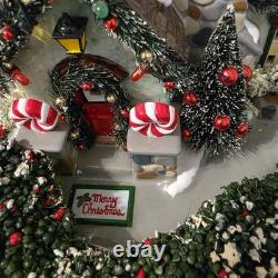 Department 56 Original Snow Village Christmas Lane Peppermint House Gift Set