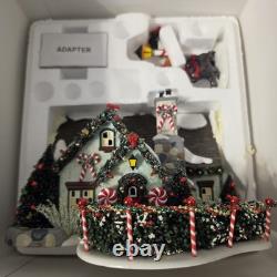 Department 56 Original Snow Village Christmas Lane Peppermint House Gift Set