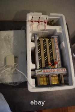 Department 56 Radio City Music Hall Christmas In The City withBox (56.58924)