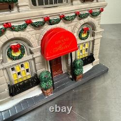 Department 56 THE GRAND HOTEL Christmas in the City #4044790 with Box