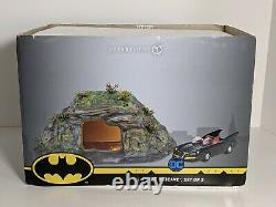 Department 56 The Bat Cave Batcave with Batman and Robin New Sealed DC Comics