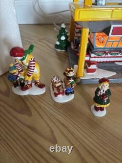 Department 56 The Original Snow Village McDonald's Retired Complete Set Sign