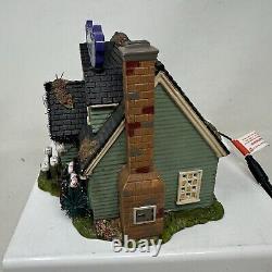 Department 56 Trick or Treat Lane Glares and Stares House LED Light Up D56